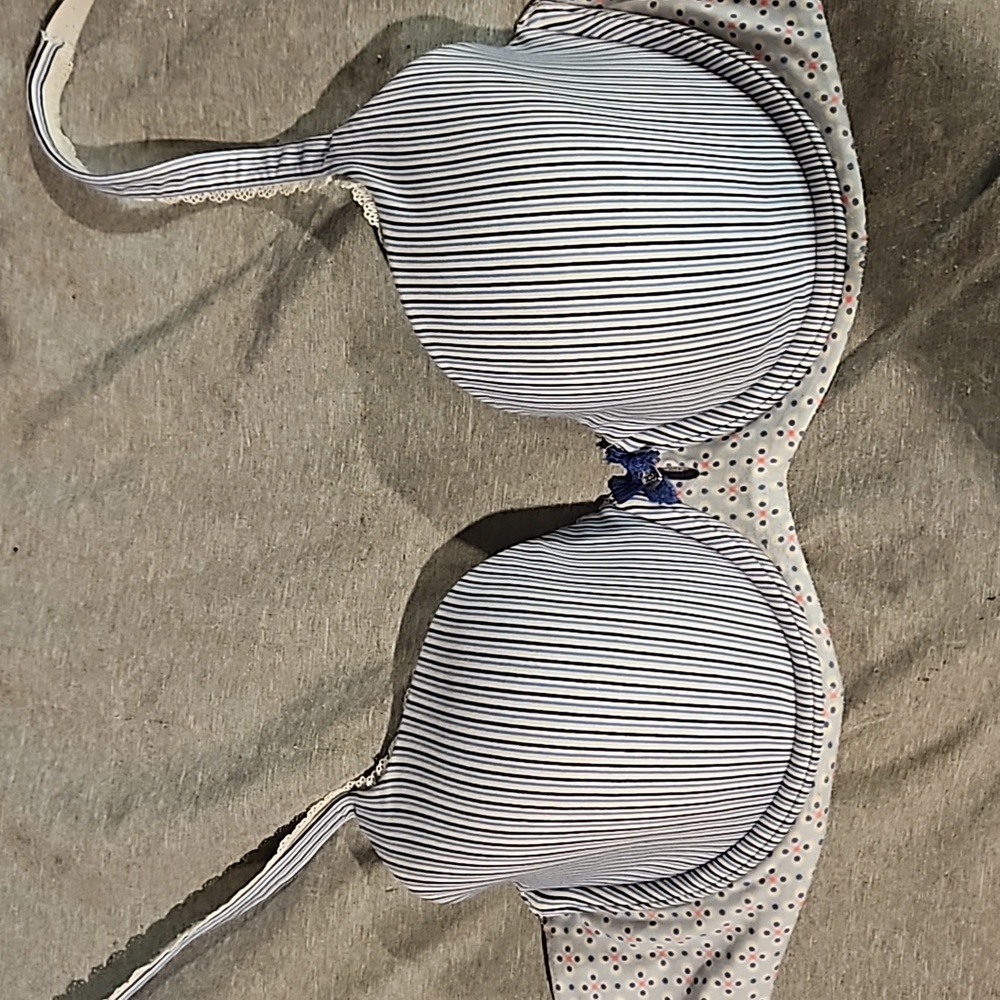 Victoria's Secret Lined Demi 34D